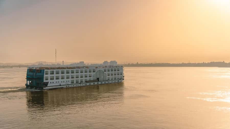 Luxor: One-night Nile Cruise to Aswan with Transfer - What You Might Do About Temples and Land Visits