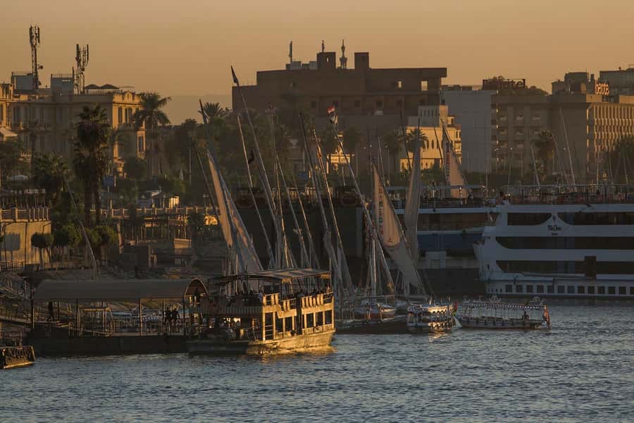 Luxor: Private Felucca Boat Trip with Hotel Pickup - Key things that make this Luxor felucca ride work