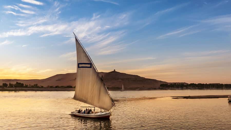 Luxor: Private Felucca Ride with Panoramic Nile Views - A calm way to see Luxor from the water