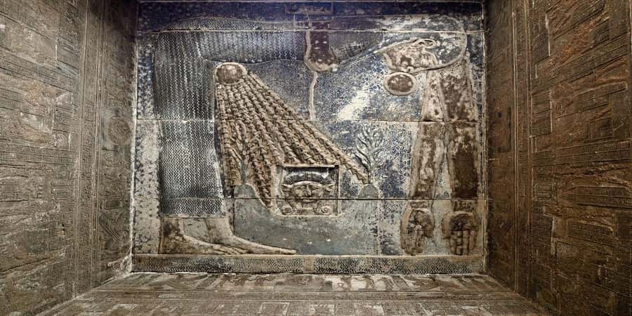 Luxor: Shared Half-Day tour of Dendera Temple with guide - The zodiac and blue ceilings: what to look for