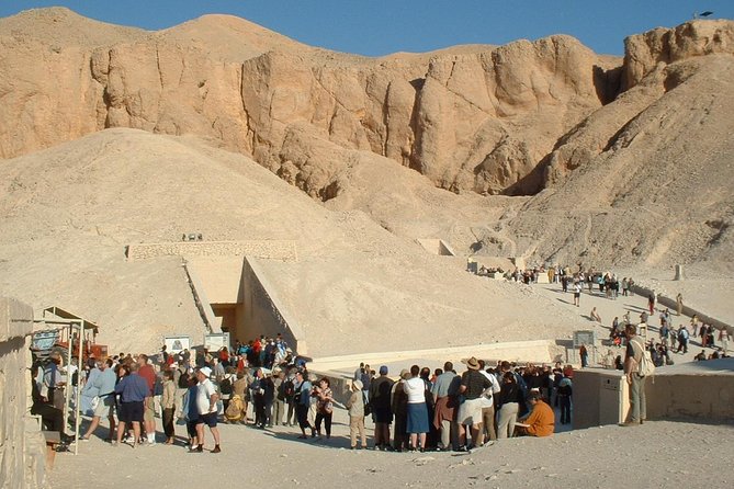 Luxor: Valley of Kings, Hatchepsut Temple ,Karnak & Luxor-DayTour - West and East Bank in One Long Day: What You Gain