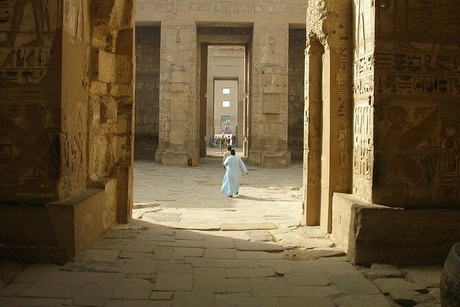 Luxury Cruise from Aswan to Luxor 4 Days with Abu Simble Temple - East Bank Morning: Karnak and Luxor Temple Before You Move On