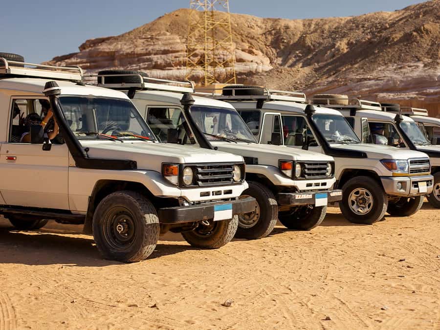 Makadi Bay: Jeep Safari Adventure with Bedouin guide - Bedouin Camp Dinner, Sunset Moments, and Traditional Show
