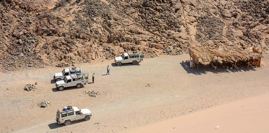Makadi Bay: Mega Tour Jeep, ATV, Buggy, Camel, Dinner & Show - Dinner, Sahara Park show, and the digital telescope stars
