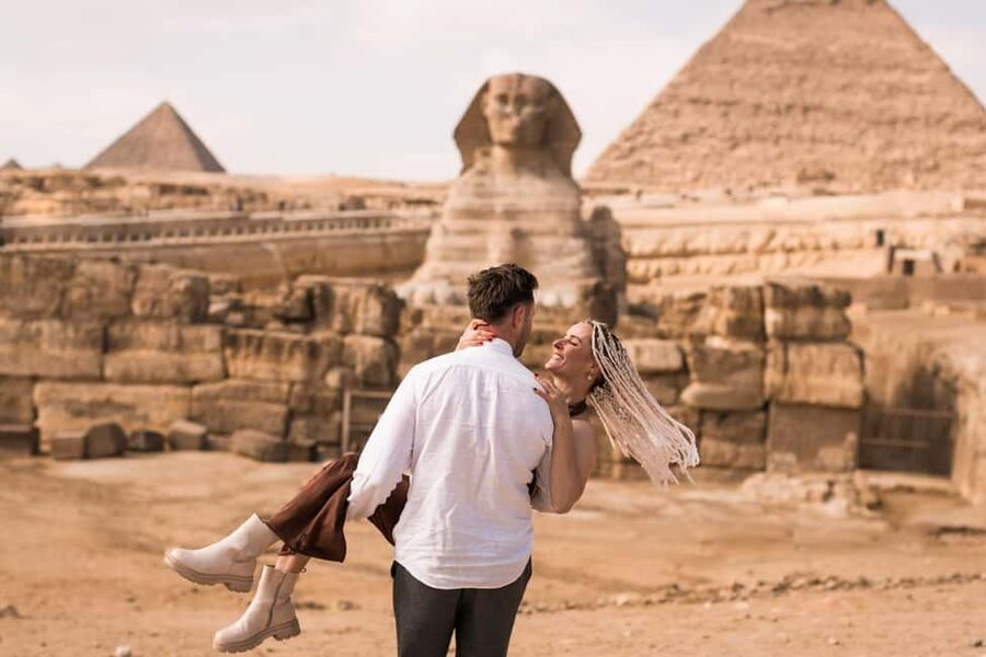 Marsa Alam: Ancient Cairo & Giza Pyramids Day Trip by Plane - Photo and shopping add-ons: organic oils, scarves, and how to think about them