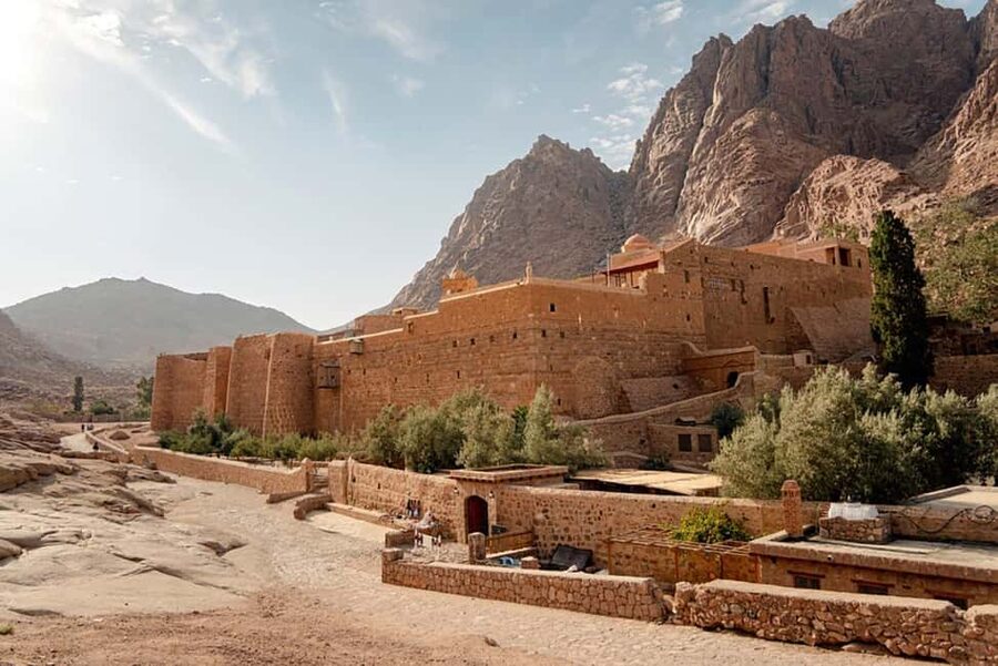 Moses Mountain & Saint Catherine from Dahab - After the monastery: simple breakfast and early return