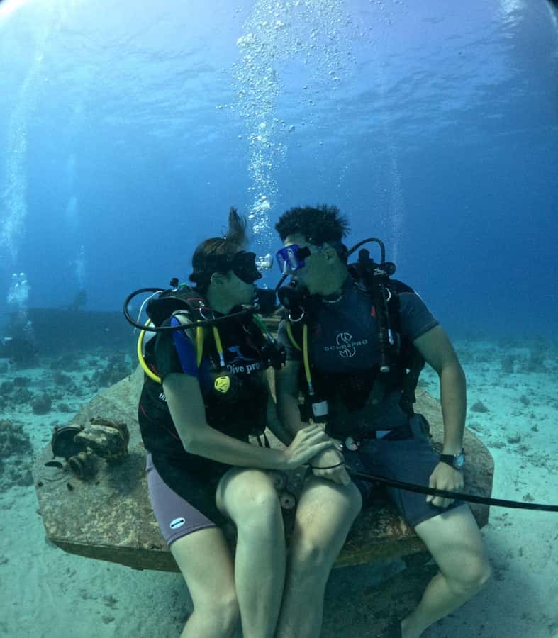 Museum Diving Experience in the Red Sea - Gear, briefing, and safety with instructors like Joo and Badr