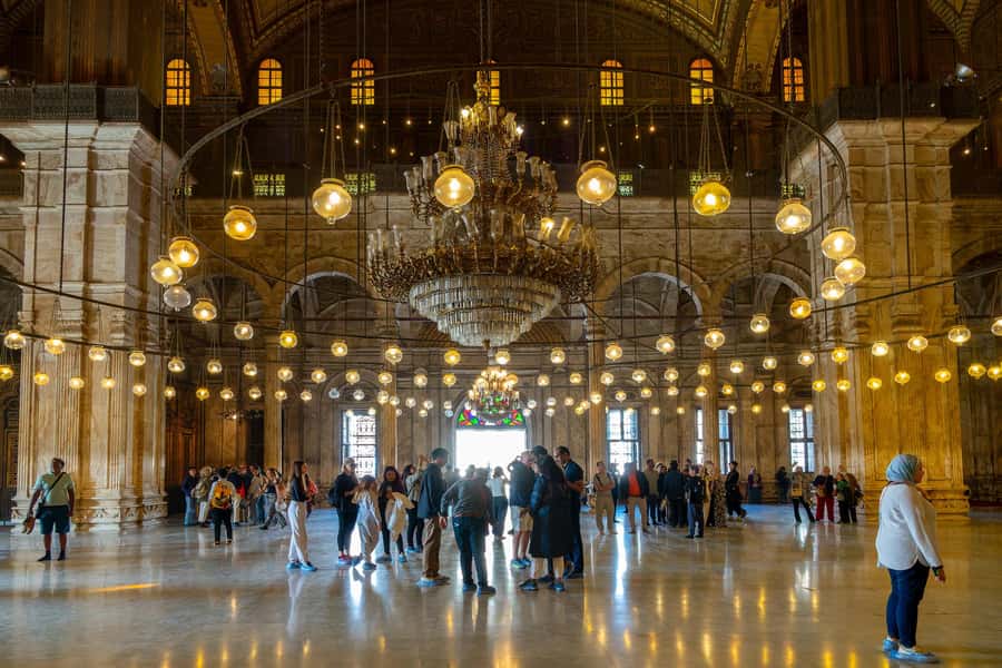 Museum of Egyptian Civilization, Citadel & Old Cairo Tour - Egyptian lunch time, using the break like a local
