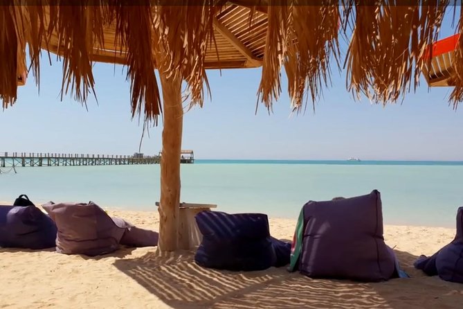 Orange Bay Island - Lunch at sea, then reef time at two snorkeling stops