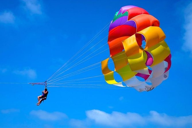 Parasailing Fly in The Sky With Transportation - Hurghada - The skipper, the guide, and the vibe onboard