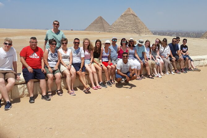 Private All INC-Pyramids,Sphinx,Egyptian Museum,Camel Ride(1 Hour)Lunch& Bazaar - Lunch at Pyramids View: a real break in the schedule