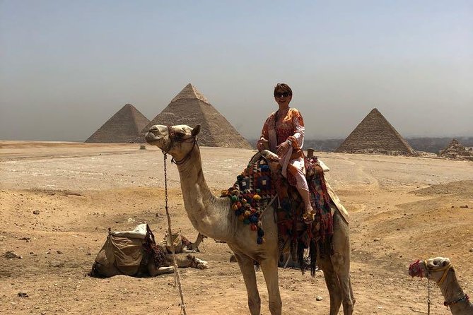 Private Cairo Layover Tour to Giza Pyramids and Sphinx with Lunch - Lunch at a Local Egyptian Restaurant Without Losing Your Connection
