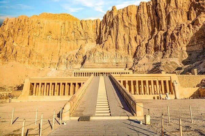 Private Day from Cairo to Luxor by plane with hotel,balloon,west,east and lunch - Hotel in Luxor: 3-Star Reality and How to Avoid Sleep Issues