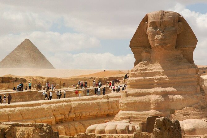 Private Day Tour Giza Pyramids and Egyptian museum (OR) GEM - Photo spots and handling the haggling pressure the smart way
