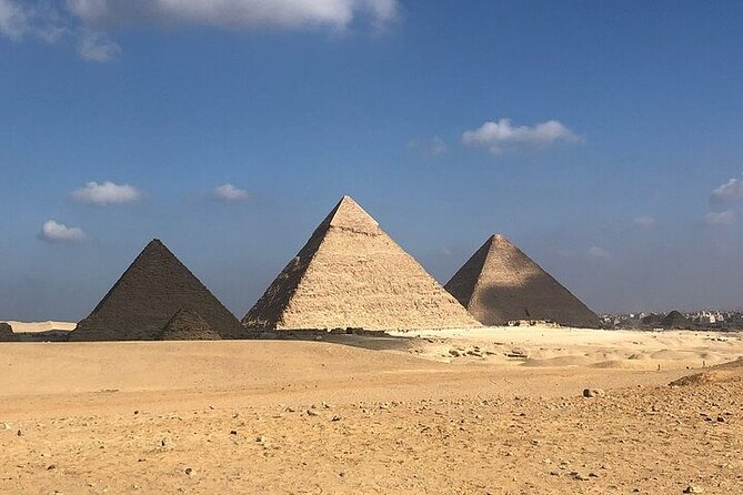 Private Day Tour Giza, Sakkara Pyramids, Memphis includes Lunch. - Great Sphinx time: seeing the face up close and understanding the setting