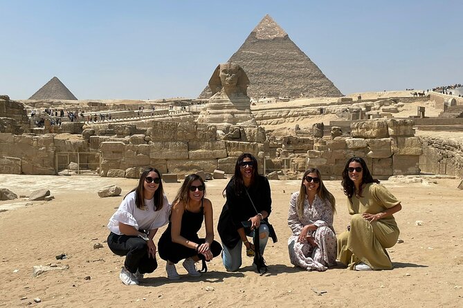 Private Day Tour Giza, Sakkara Pyramids, Memphis includes Lunch. - Lunch included: how it fits into a packed day