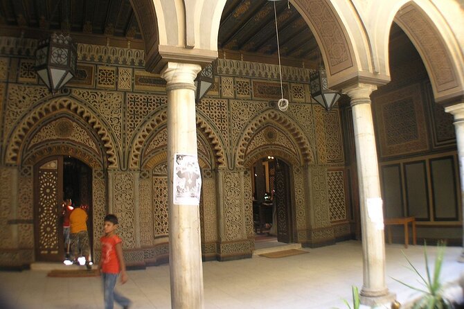 Private Day Tour of the Giza Pyramids Alabaster Mosque and Hanging Church - Included Lunch at a Local Restaurant: Fuel That Helps You Keep Going