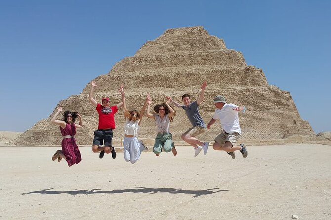 Private Day Tour to Giza Pyramids, Great Sphinx , Memphis and Sakkara - Giza Plateau and the Pyramids of Cheops, Chephren, and Mykerinus