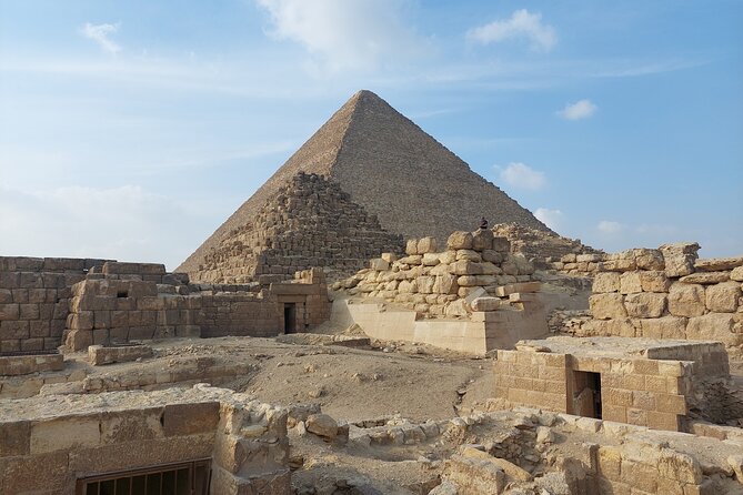 Private Day Tour to Giza Pyramids, Saqqara, and Memphis - Memphis: seeing Sneferu-era connections to Egypt’s early pyramid builders