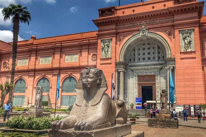 Private Giza Pyramids and Egyptian Museum Tours - The Sphinx Moment: Where Stories Make the View
