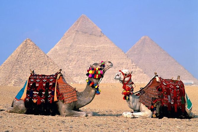 Private Guided Tour to Giza pyramids, Sphinx, Saqqara and Dahshur + Lunch - The Day Starts With Pickup and an Egyptologist Guide