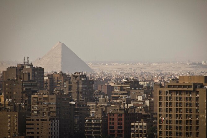 Private Half day Tour of the Pyramids and Sphinx from Cairo - Stops 2 and 3: Chephren and Mykerinos pyramids, a quick lesson in the Old Kingdom timeline