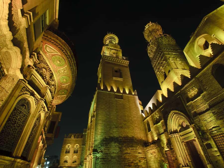 Private Half Day Tour To Islamic Cairo - Al-Hussein Mosque, devotion with a quieter feel