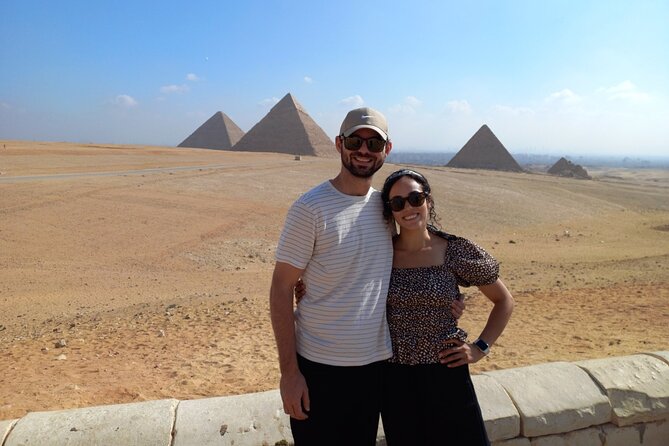 Private Tour Giza Pyramids Sphinx and the Egyptian Museum - Giza Pyramids: timing, photos, and what the guide adds