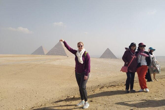 Private Tour Giza Pyramids ,Sphinx,Memphis,Saqqara&Pyramid Inside - The Guide and Driver Dynamic That Makes It Feel Smooth