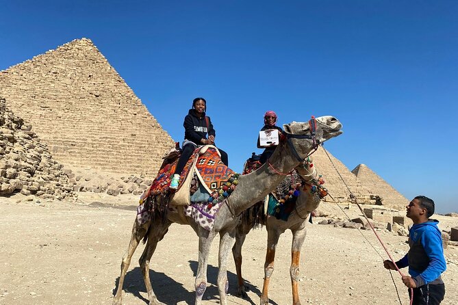 Private Tour to Giza Pyramids, Sphinx, Egyptian Museum and Bazar - Camel ride and traditional lunch, a needed reset before the bazaar