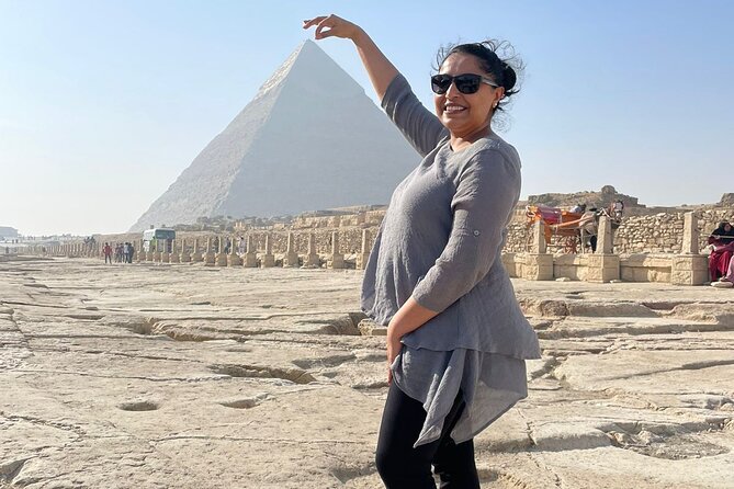 Private Tour to Giza Pyramids, Sphinx, Egyptian Museum and Bazar - What makes this tour feel personal, and why the guide matters