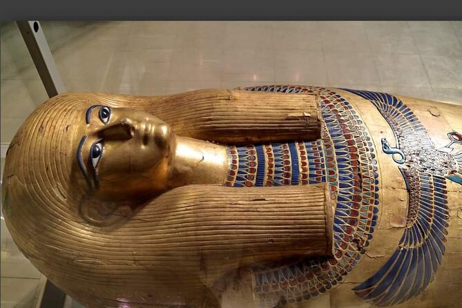 Private Tour to Giza Pyramids,Sphinx,Egyptian Museum&local lunch - Stop 4: Khafre’s Pyramid Exterior Visit (Inside Optional)