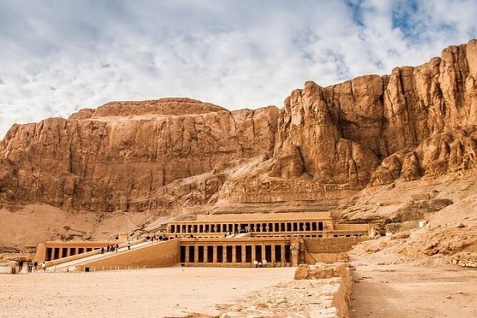Private Tour To Luxor From Aswan Visiting Best Of Luxor City - Colossi of Memnon and the Local Lunch Pause