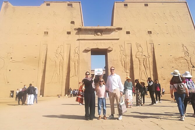 Private Tour to Luxor from Cairo by Air in Egypt - Colossi of Memnon: a photo stop that still makes sense