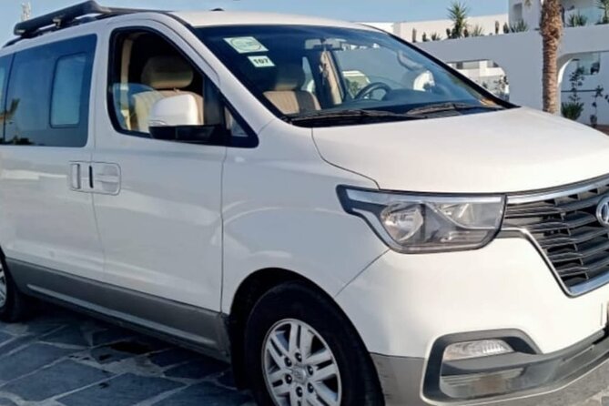 Private Transfer to Cairo and Giza from Cairo Airport - Air-conditioned car comfort, tinted-window views, and the real timeline
