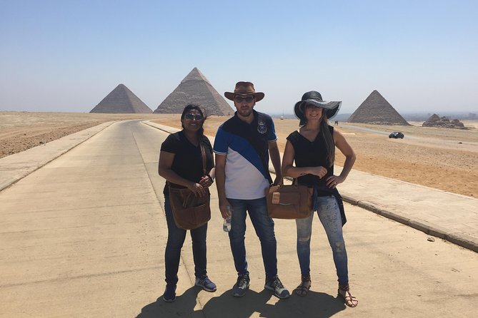 Pyramids of Giza,Egyptian Museum & Khan El Khalili Bazaar day tour - Giza in one day: pyramids, Sphinx area, and Valley Temple