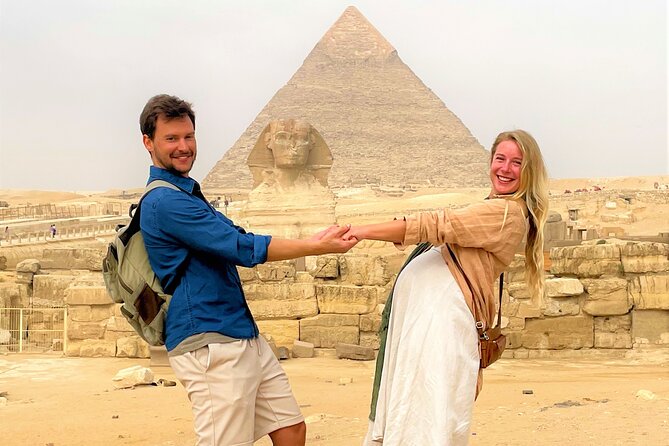 Pyramids of Giza half-day tour - A classic Egyptian meal near the pyramids, with time to refuel