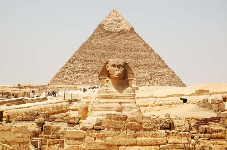 Red Pyramids Full Day Tour From Cairo - Giza Pyramids and Sphinx: where the day starts loud