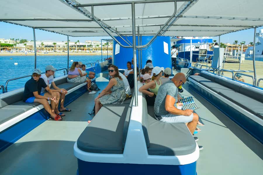 Safaga/Makadi Bay: Panorama Submarine with Snorkeling Tour - How Makadi Bay looks from a semi-submarine