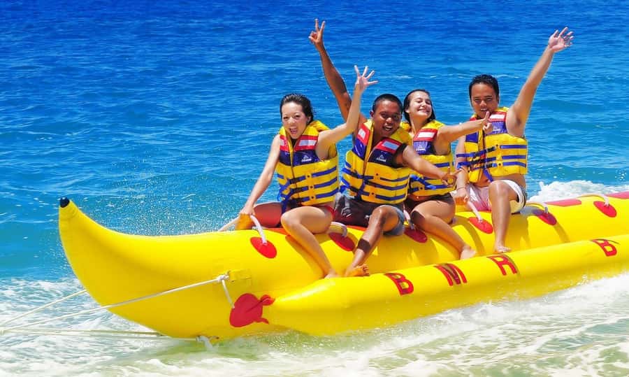 Sharm: Banana, Sofa Boat or Parasailing watersports & pickup - Parasailing over Sharm Coast: the airborne part, and why it feels short