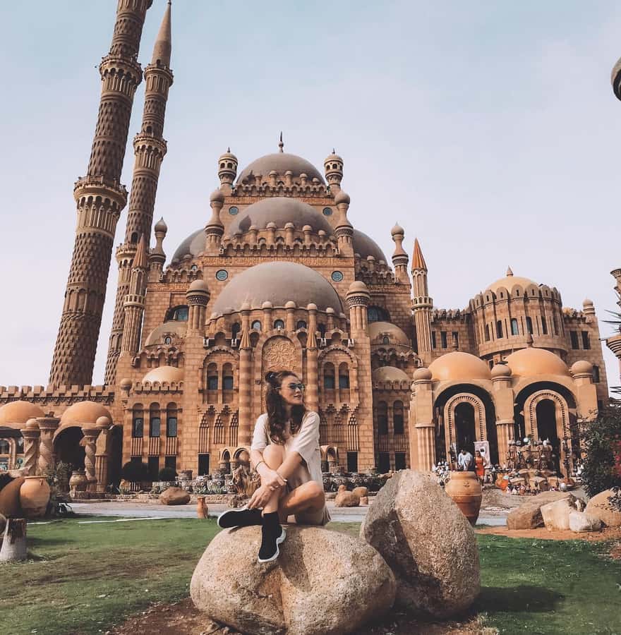 Sharm El Sheikh City Tour: Old Market, Mosque & Farsha Café - A stress-free start, right from the hotel gate