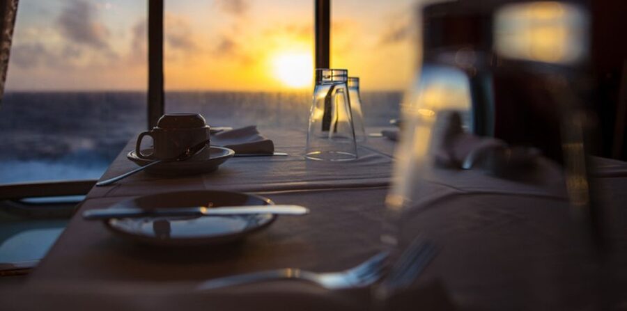 Sharm El Sheikh: Dinner Cruise W/ Optional Private Transfer - Buffet Dinner: What You Can Expect to Eat, and How to Set Your Expectations