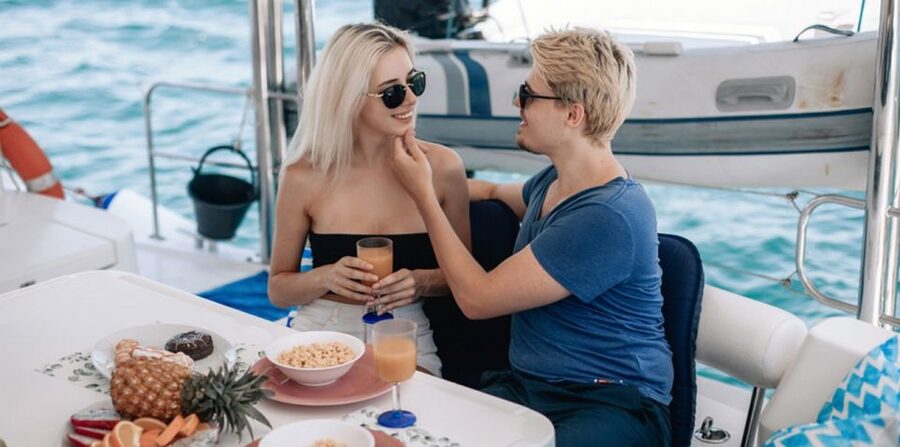 Sharm El Sheikh: Dinner Cruise W/ Optional Private Transfer - Boarding Rules, Shoes Off, and Why It Matters More Than You Think