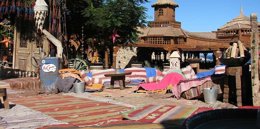 Sharm El-Sheikh: Farsha Mountain Lounge Private Trip - When to arrive for the best seats and the light switch-on