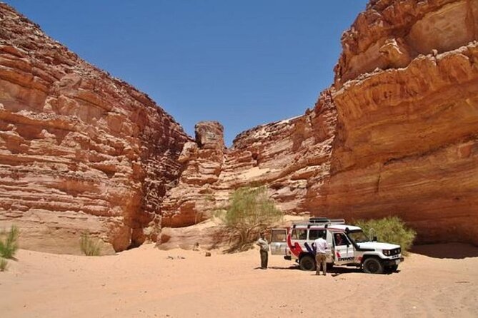 Sharm El-Sheikh: Jeep Adventure to Blue Hole, Canyon & Dahab - Colored Canyon: The 800-Meter Gorge Walk and What to Watch For