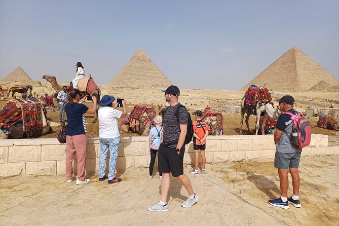 The Giza Pyramids, the Great Sphinx, and Local Lunch. - The best way to enjoy this tour: small moves that matter