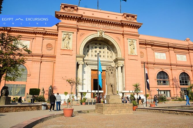 The pyramids & Museum day tour - Why a Pyramids plus Egyptian Museum day is a smart combo