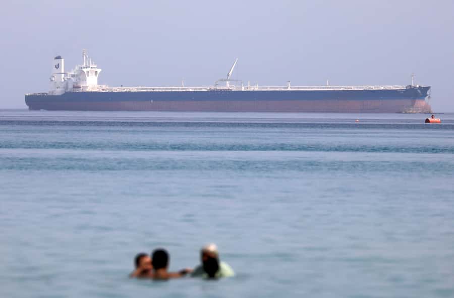 Top Day Tour To Red Sea El Ain Sokhna From Cairo - The Guide Experience: Language Support and Helpful Energy