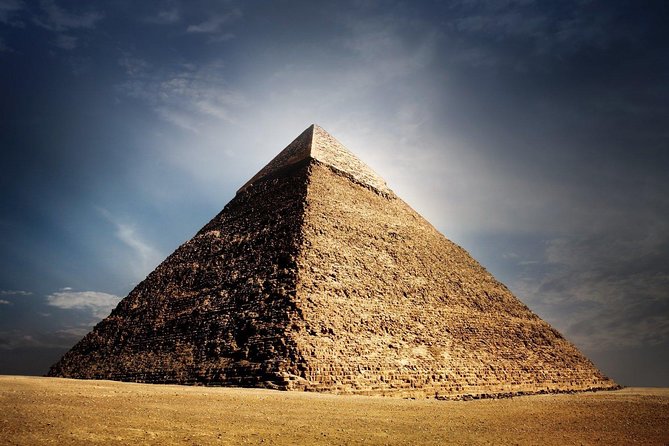 Top Half Day Tour To Giza Pyramids And Sphinx - Khafre’s Pyramid complex: more than one building, and a clearer flow