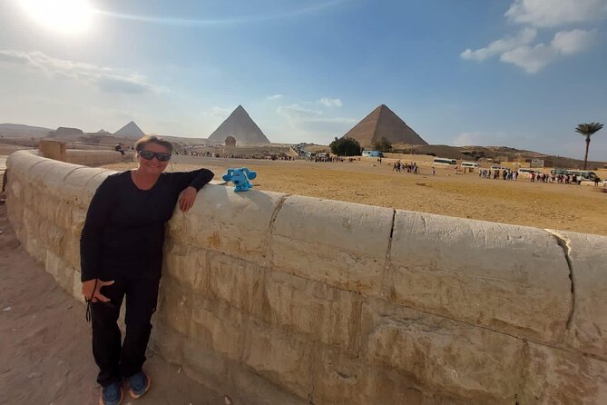Tour Giza pyramids,Sphinx,Sakkara Pyramid,Memphis& Pyramid Inside - A one-day “big hits” route from Giza to Saqqara and beyond